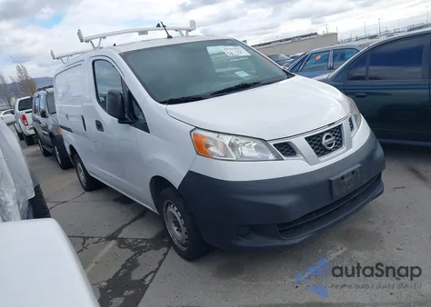 2015 Nissan Nv200 S/Sv z USA, uszkodzony, nr VIN 3N6CM0KN5FK710021